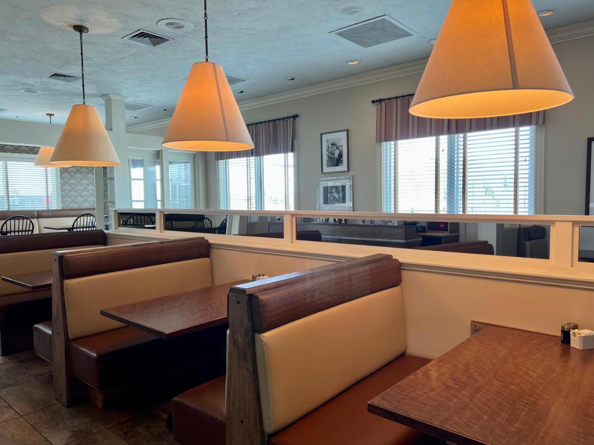 Atlantic Host Hotel, Trademark Collection By Wyndham Bathurst Esterno foto
