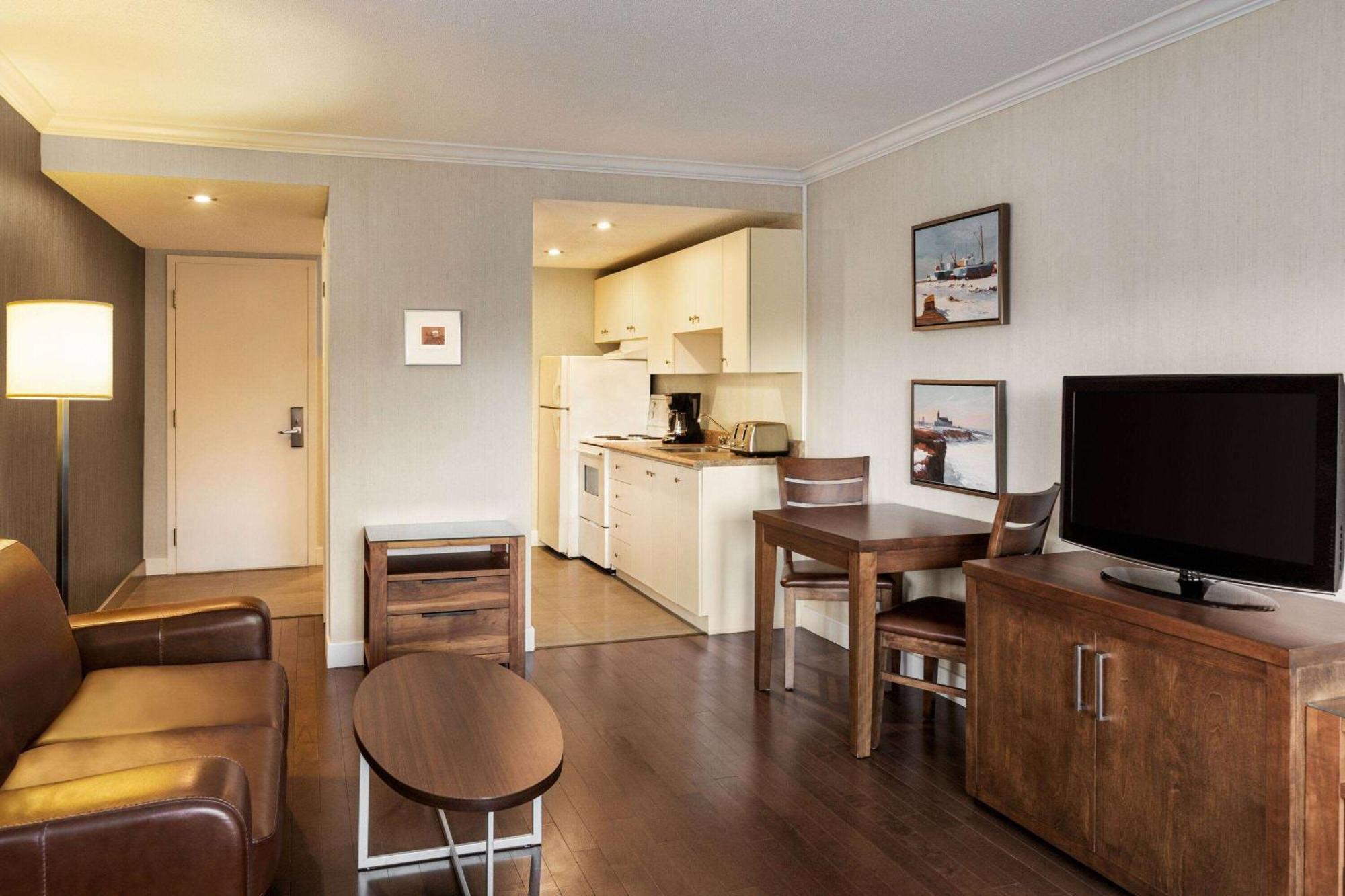 Atlantic Host Hotel, Trademark Collection By Wyndham Bathurst Esterno foto