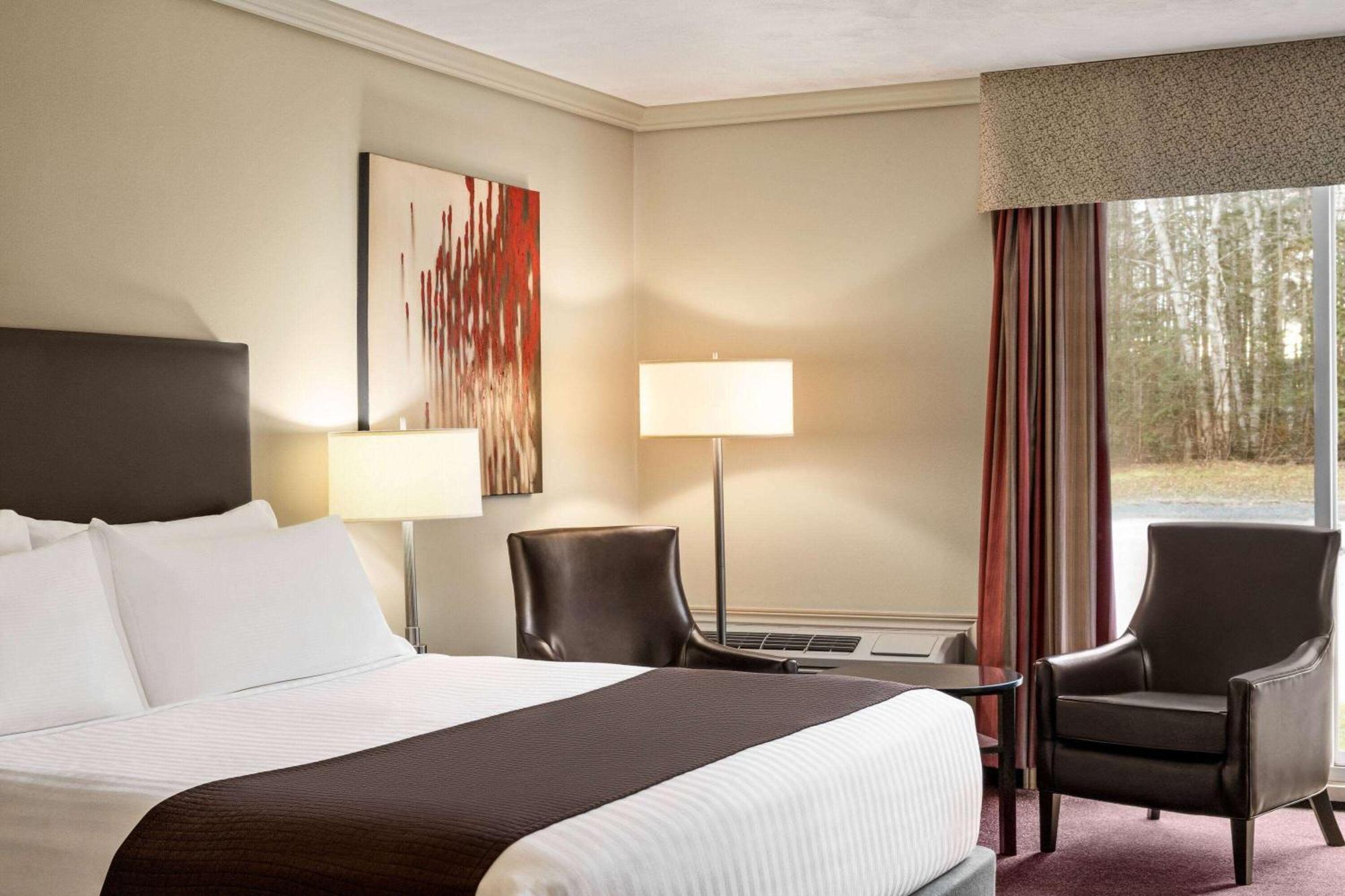 Atlantic Host Hotel, Trademark Collection By Wyndham Bathurst Esterno foto