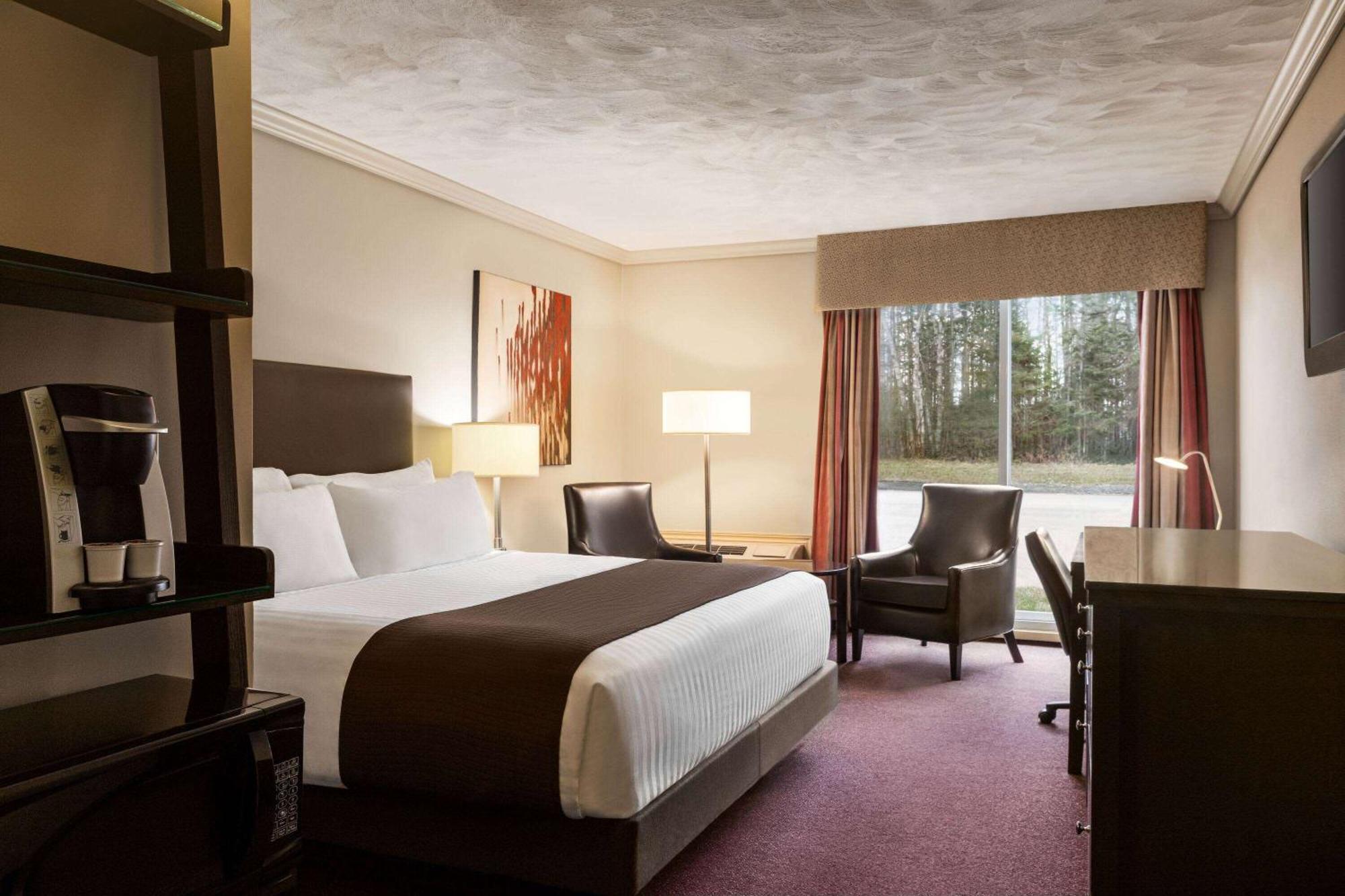 Atlantic Host Hotel, Trademark Collection By Wyndham Bathurst Esterno foto